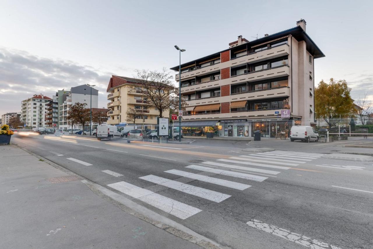 Les Sorbiers - Appartement 2 chambres dernier étage - parking&terrasse Annecy Esterno foto